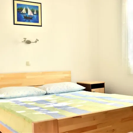 Apartments By The Sea Pisak, Omis - 658 Apartment Mimice